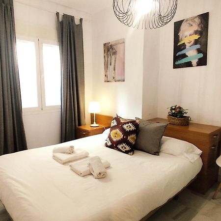 Apartamento San Luis. Plaza De Parking Gratis!!! Sevilla Kültér fotó