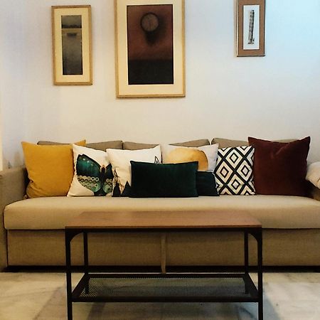 Apartamento San Luis. Plaza De Parking Gratis!!! Sevilla Kültér fotó