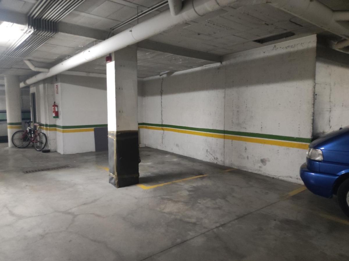 Apartamento San Luis. Plaza De Parking Gratis!!! Sevilla Kültér fotó