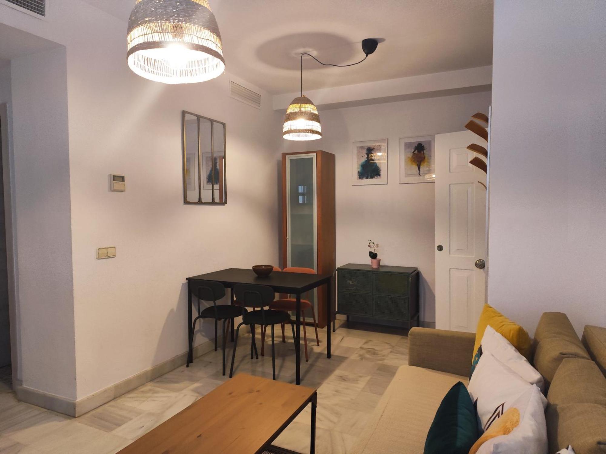 Apartamento San Luis. Plaza De Parking Gratis!!! Sevilla Kültér fotó
